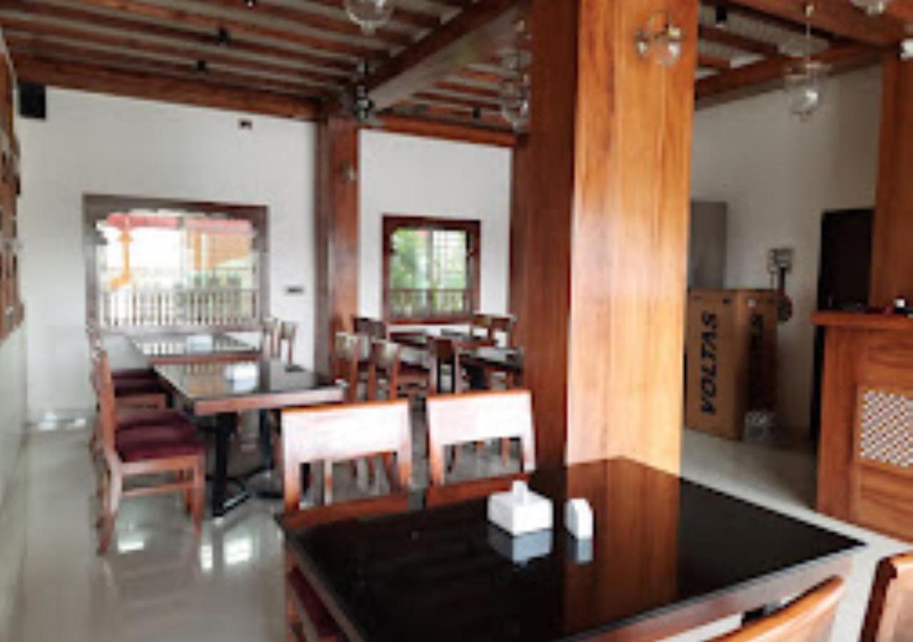 Hotel Rajwada Kapurhol Kapurwahal Luaran gambar