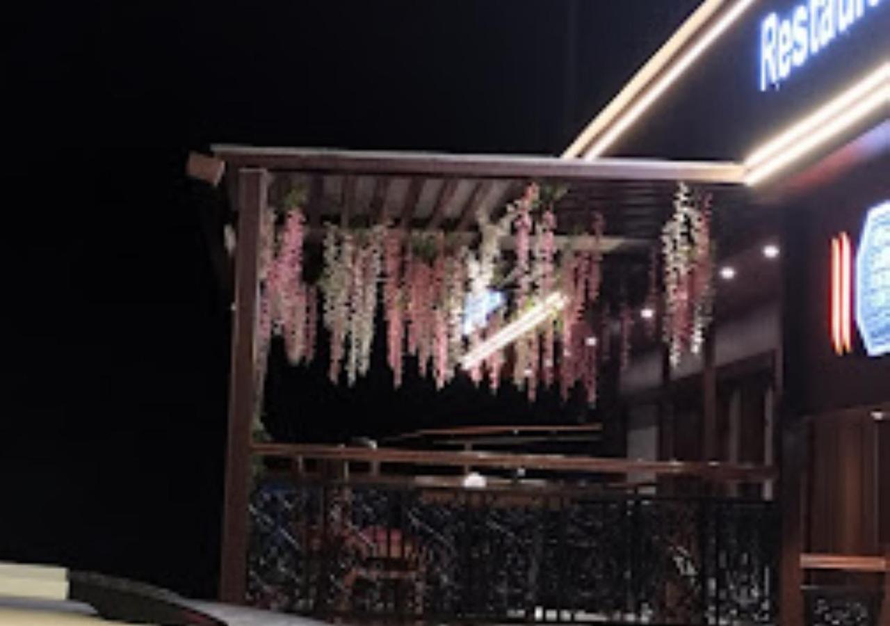Hotel Rajwada Kapurhol Kapurwahal Luaran gambar
